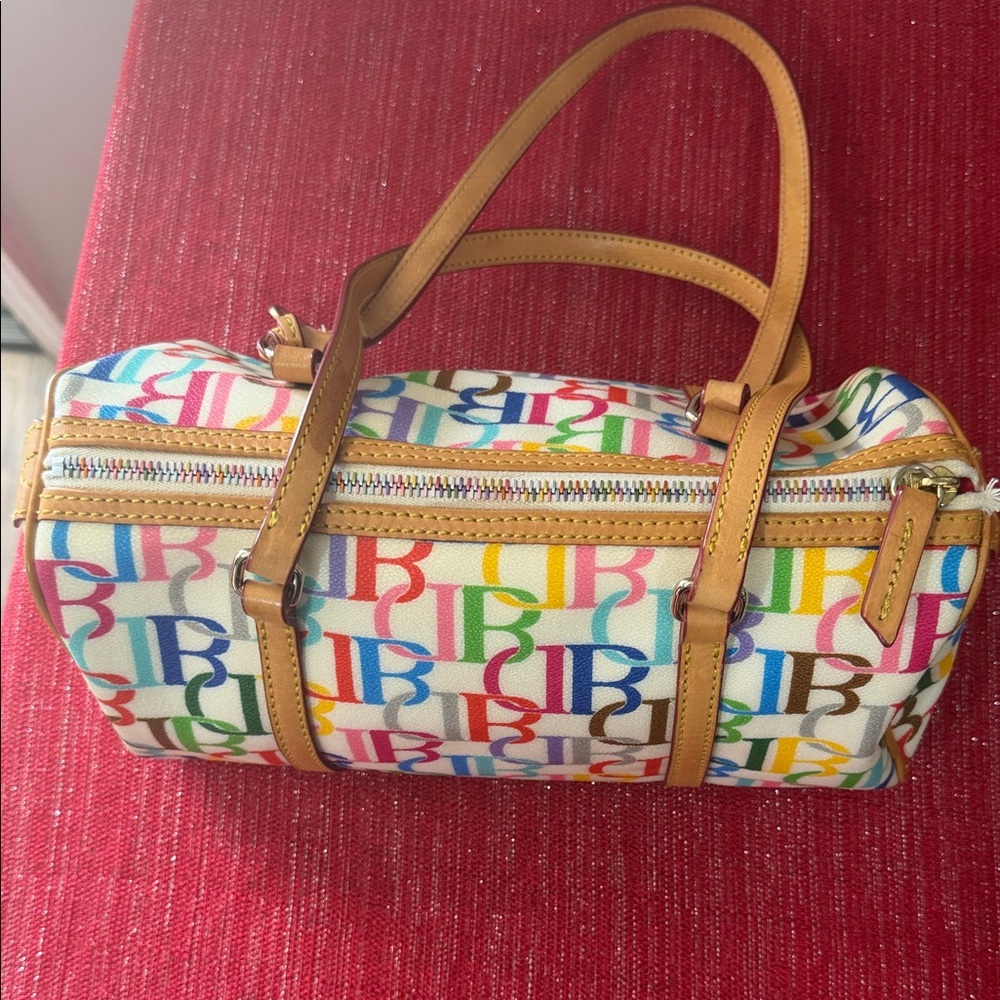 Dooney & Bourke vintage Y2K graffiti print barrel bag - Picture 3 of 4